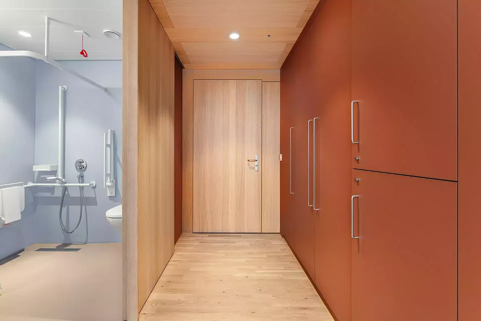 Innenraum Bewohnerzimmer Eingangsbereich