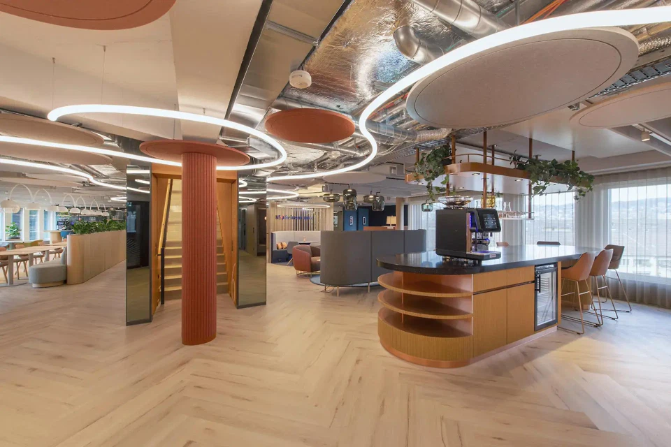 MS Reinsurance Büro – Empfang und Coffee Hub