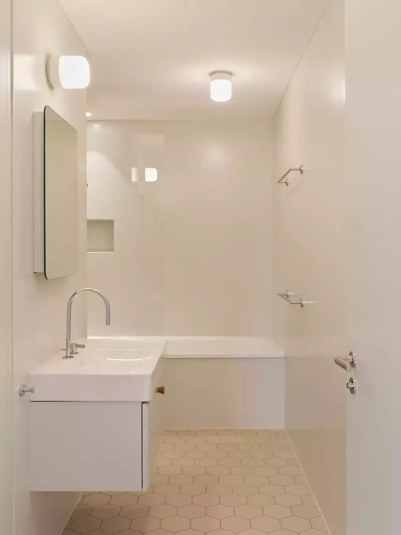 Salle de bain au 2e étage