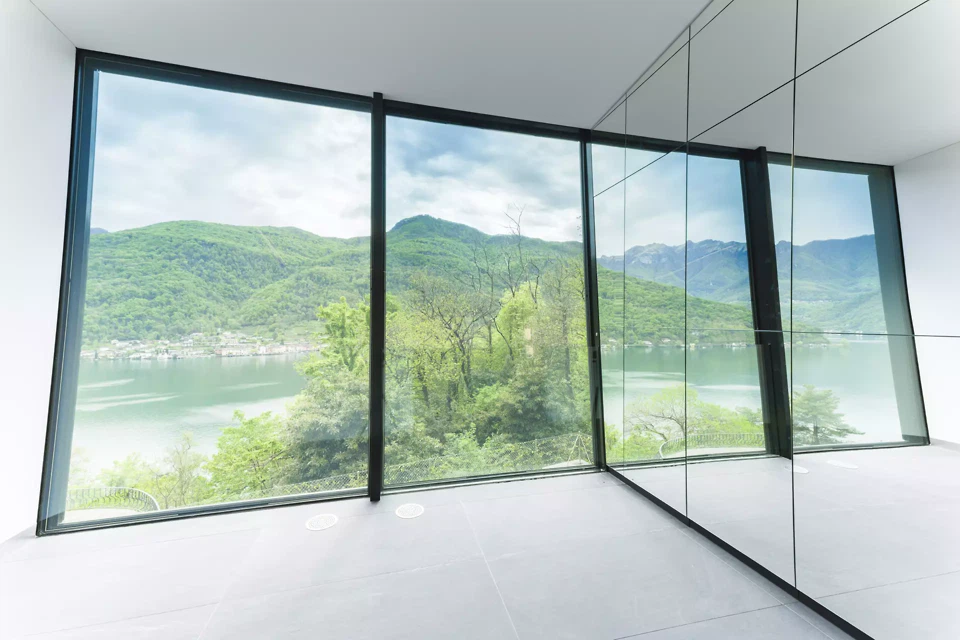 Vue intérieure de l'étage supérieur: chambre 2