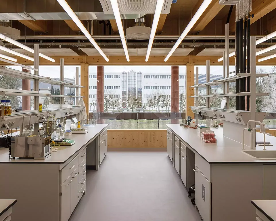 Laboratoires à l'étage supérieur