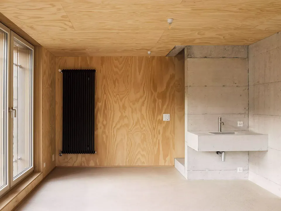 Atelier 6.5 pièces au sous-sol