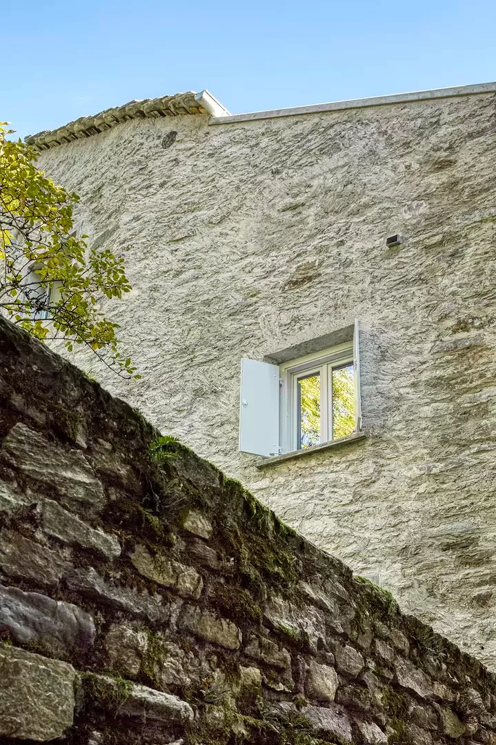 Westfassade Detail