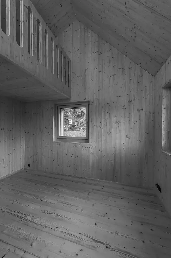 Chambre d'enfants et galerie