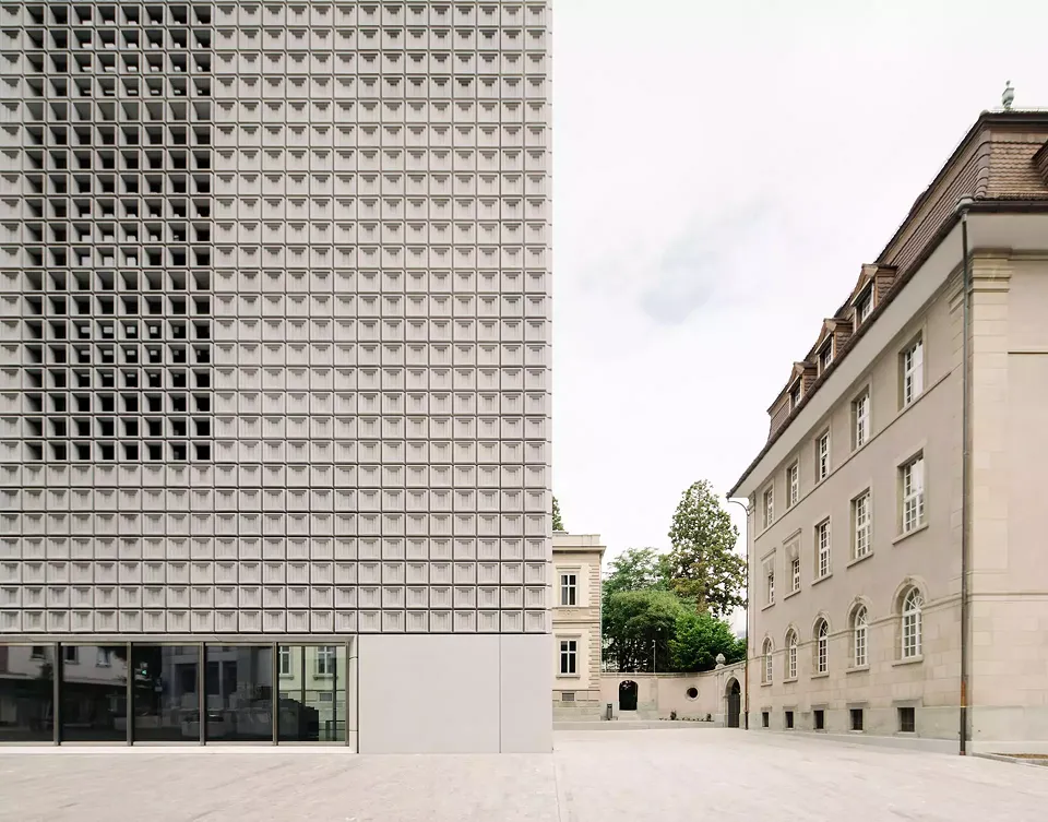 Dialog zwischen Neubau und Bestand