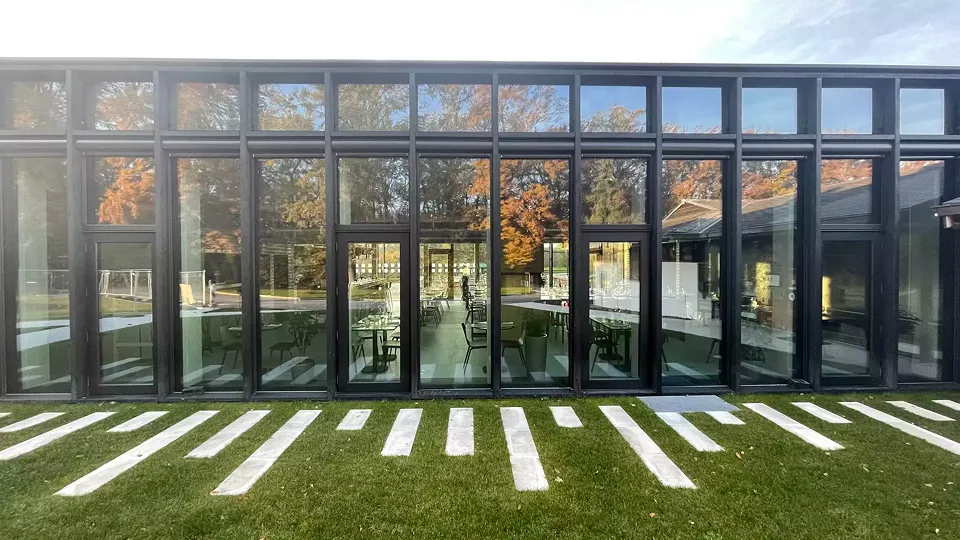 Vue extérieur Restaurant 01