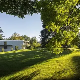 PAVILLON POUR UNE FAMILLE