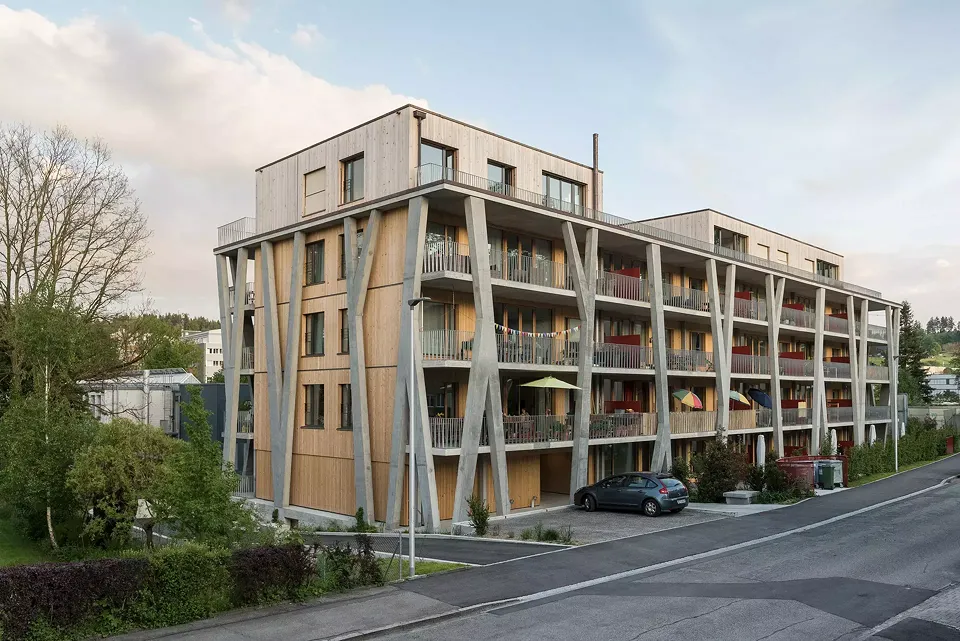 Nord- und Westfassade