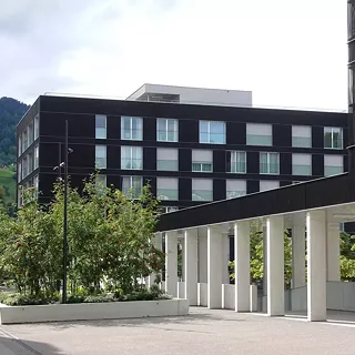 Bibliothèque, aula, habitat