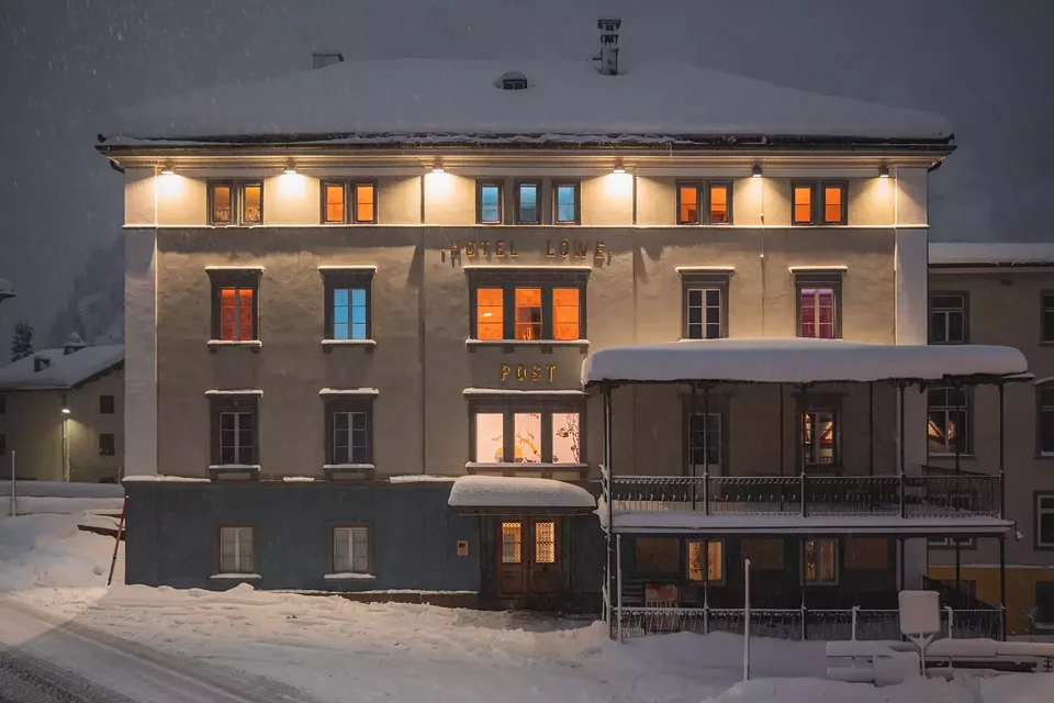 Post Hotel Löwe Mulegns | Aussen Winter