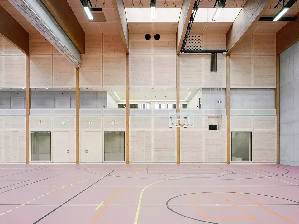 Dreifachturnhalle