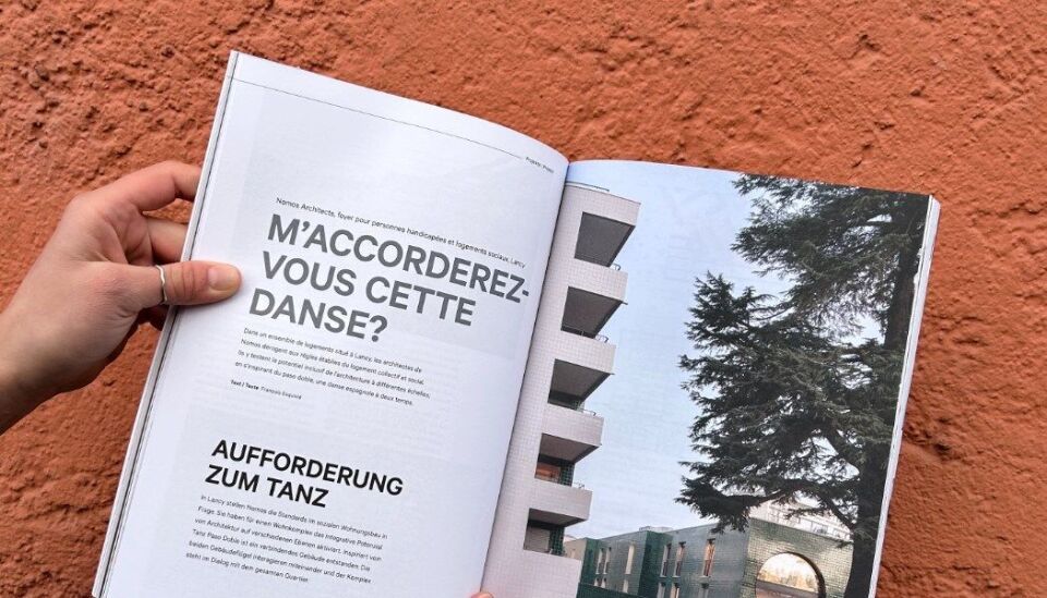 Nomos bitten mit dem Pasodoble zum Tanz