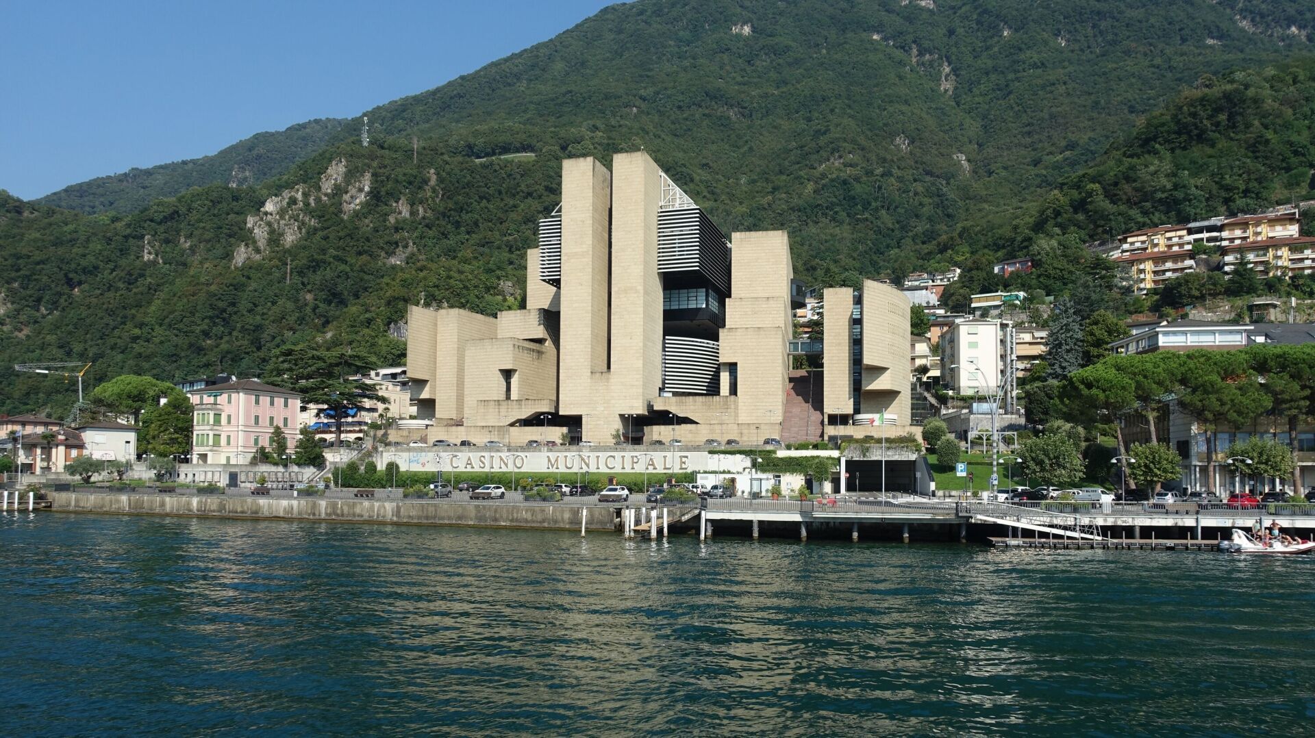 Gemeindekasino von Campione d’Italia am Luganersee | Foto © Manuel Pestalozzi Gemeindekasino von Campione d’Italia am Luganersee | Foto © Manuel Pestalozzi