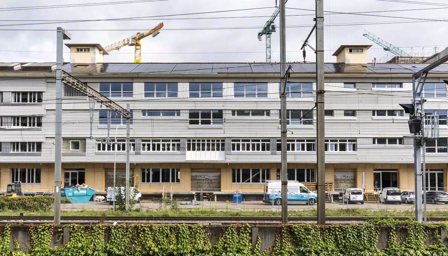 Un espace ouvert – la rénovation du bâtiment commercial Zentrale par Stereo Architektur