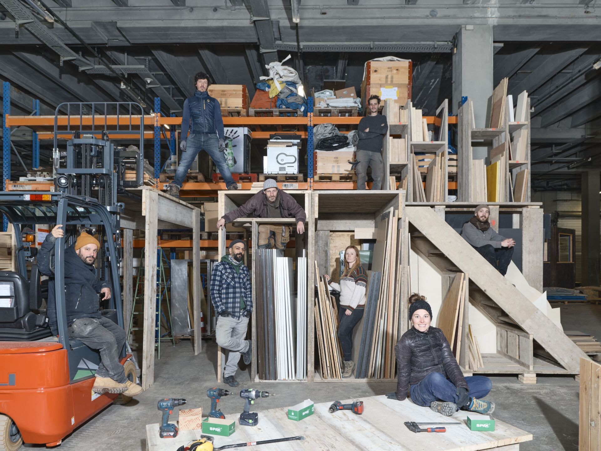 Das Team der Ressourcerie wurde 2023 mit dem FAS-Preis ausgezeichnet. Dieser würdigt innovative Ansätze in der Architektur. | Foto: Francesco Ragusa Das Team der Ressourcerie wurde 2023 mit dem FAS-Preis ausgezeichnet. Dieser würdigt innovative Ansätze in der Architektur. | Foto: Francesco Ragusa