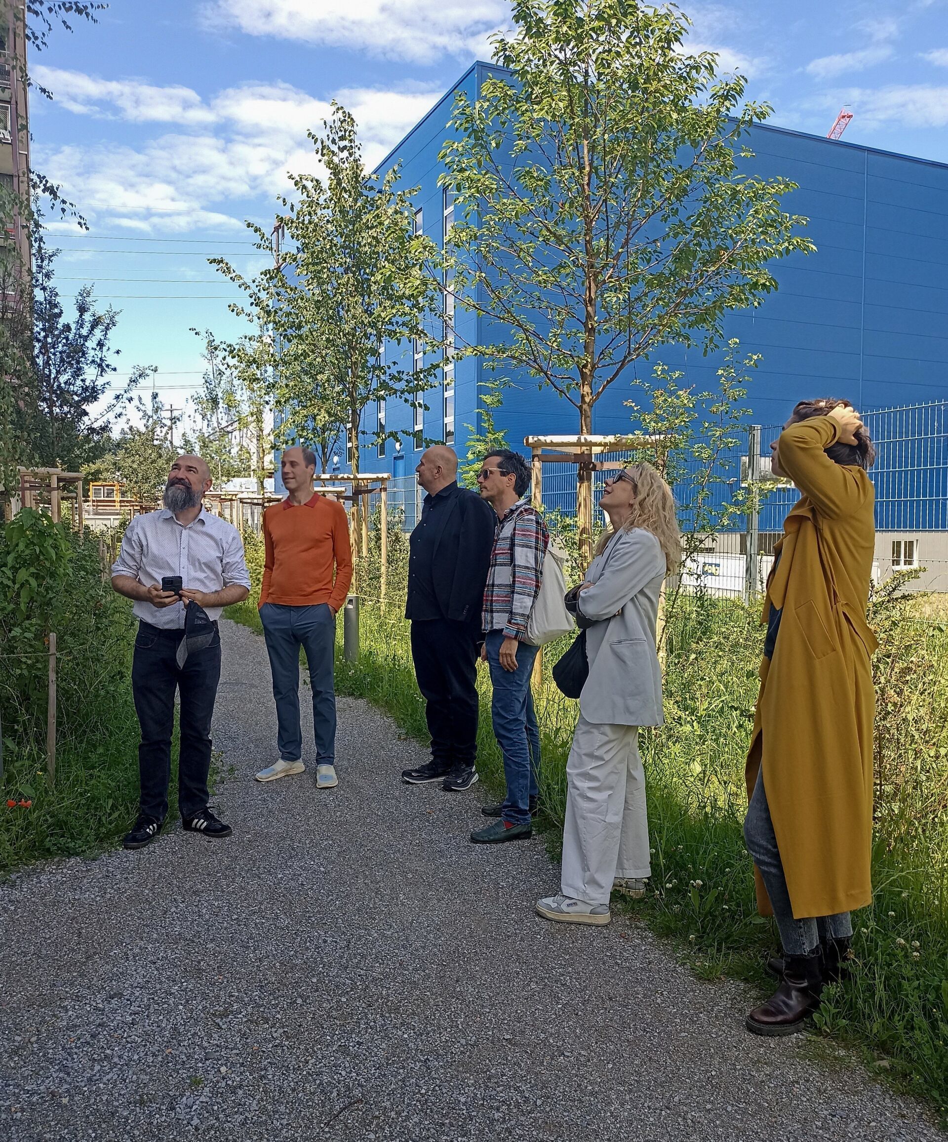 Sur place, les architectes respectifs ont présenté leurs projets. Pascal Flammer a par exemple expliqué le projet de réutilisation Hobelwerk Haus D à Winterthour. | Poto © Infopro Digital Sur place, les architectes respectifs ont présenté leurs projets. Pascal Flammer a par exemple expliqué le projet de réutilisation Hobelwerk Haus D à Winterthour. | Poto © Infopro Digital