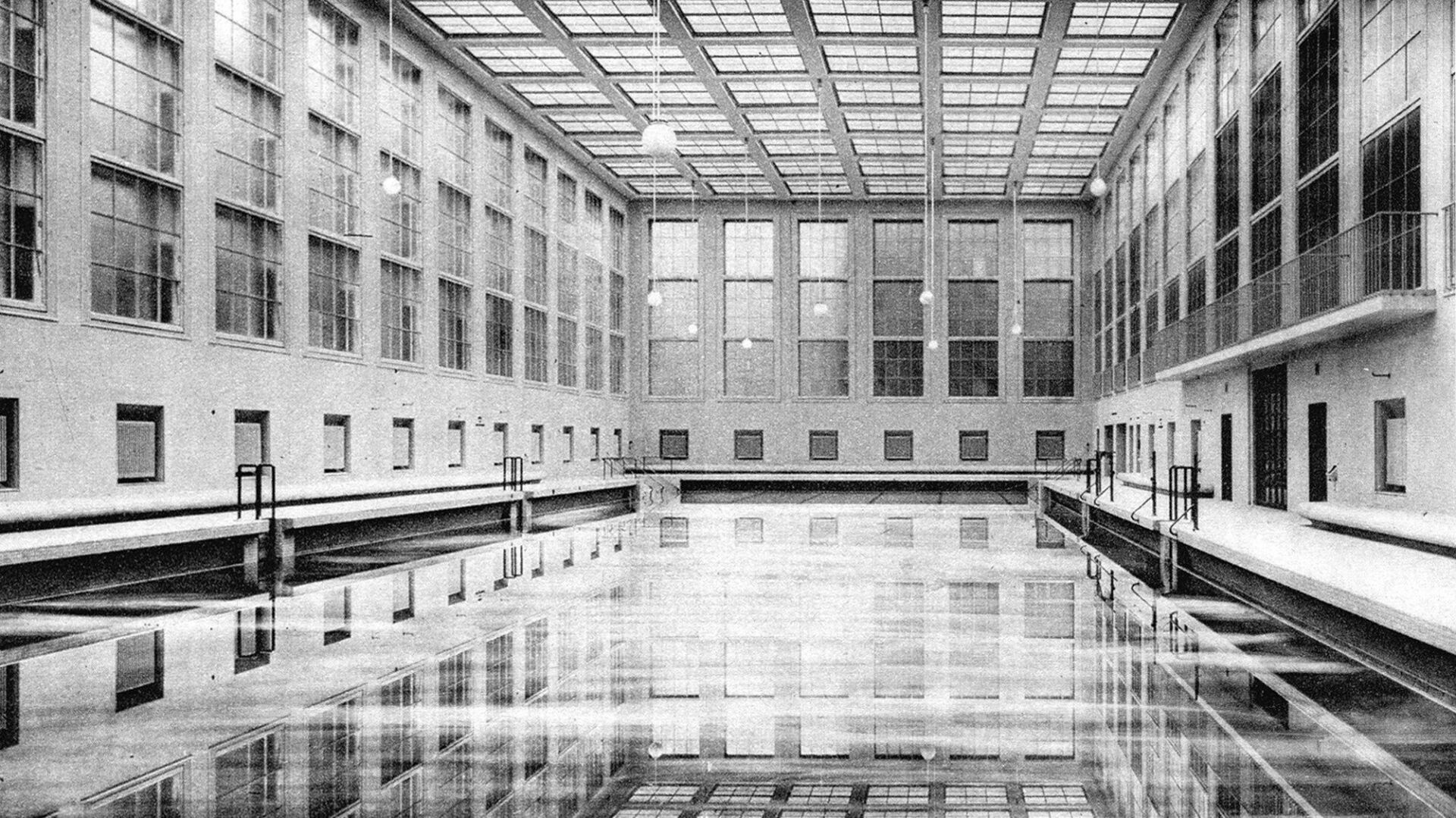 Piscine publique «Stadtbad Mitte», Berlin, 1930 ©Teatro dell’architettura Mendrisio