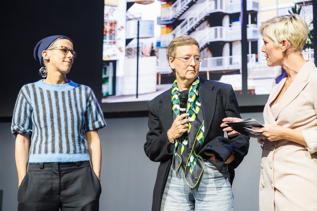 Donet Schäfer Reimer Architekten überzeugten beim Wohnen mit der Guggach Siedlung in Zürich. Donet Schäfer Reimer Architekten überzeugten beim Wohnen mit der Guggach Siedlung in Zürich.