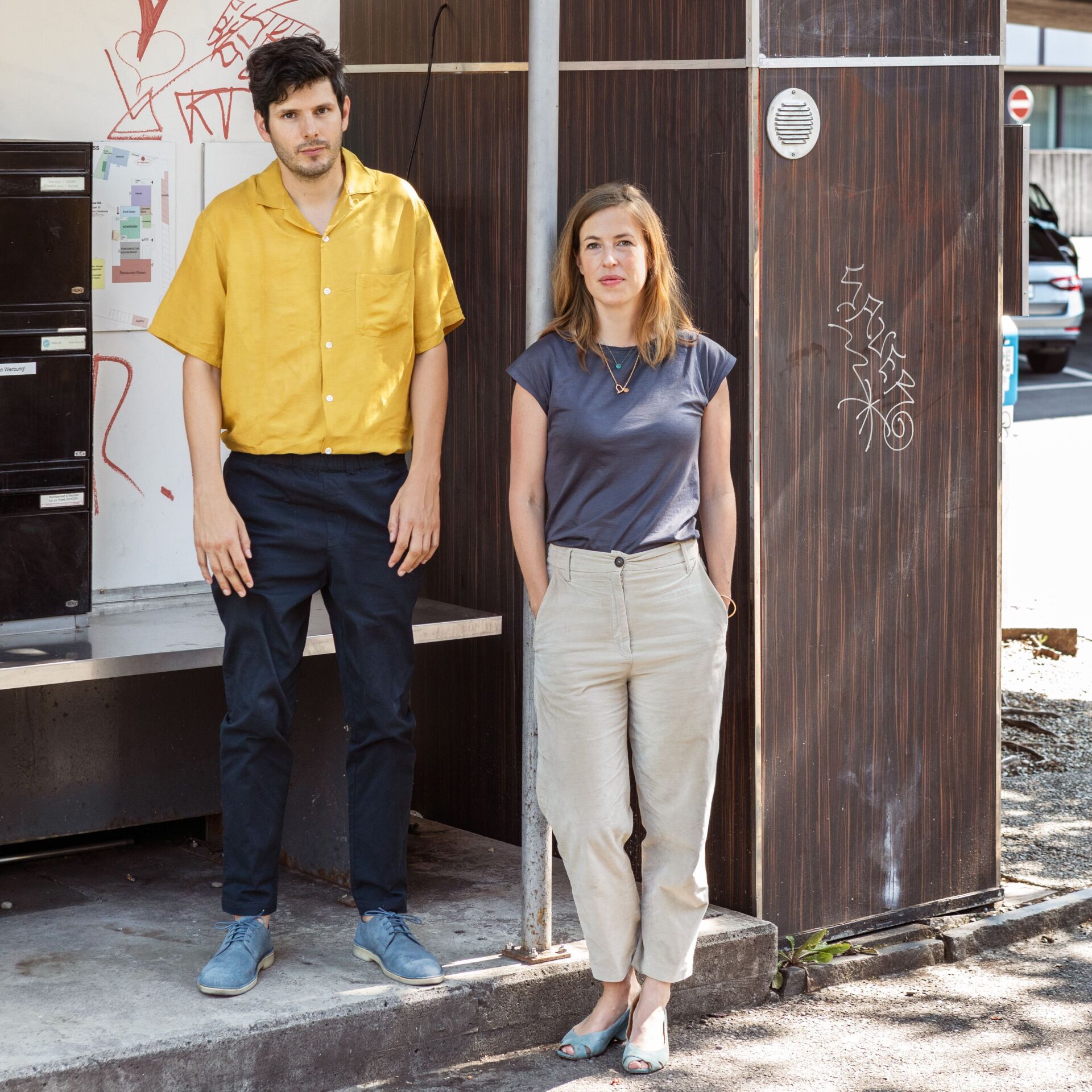 Marianne Baumgartner et Luca Camponovo ont étudié à l’ETH Zurich. Marianne a ensuite travaillé pour le bureau 2b architectes à Lausanne, et comme collaboratrice scientifique à la chaire de Josep Lluis Mateo à l’ETH. Luca pour sa part, a travaillé pour des bureaux tels que KCAP, Burkhard Meyer et Müller Sigrist Architekten. En 2010, ils fondent ensemble camponovo baumgartner architekten. | ©Tamara Janes Marianne Baumgartner et Luca Camponovo ont étudié à l’ETH Zurich. Marianne a ensuite travaillé pour le bureau 2b architectes à Lausanne, et comme collaboratrice scientifique à la chaire de Josep Lluis Mateo à l’ETH. Luca pour sa part, a travaillé pour des bureaux tels que KCAP, Burkhard Meyer et Müller Sigrist Architekten. En 2010, ils fondent ensemble camponovo baumgartner architekten. | ©Tamara Janes