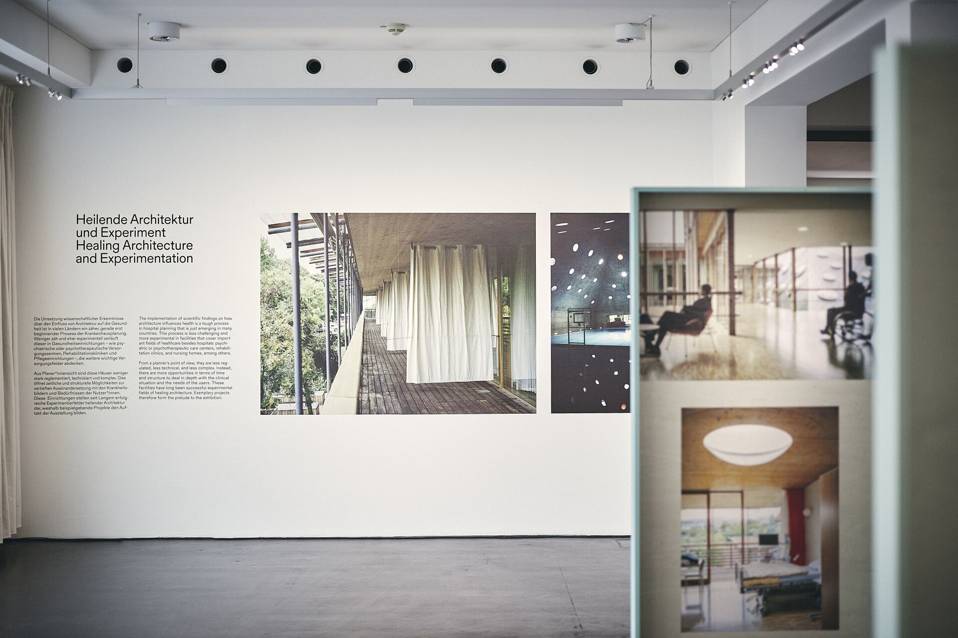 Blick in die Ausstellung «Das Kranke(n)haus. Wie Architektur heilen hilft» Blick in die Ausstellung «Das Kranke(n)haus. Wie Architektur heilen hilft»