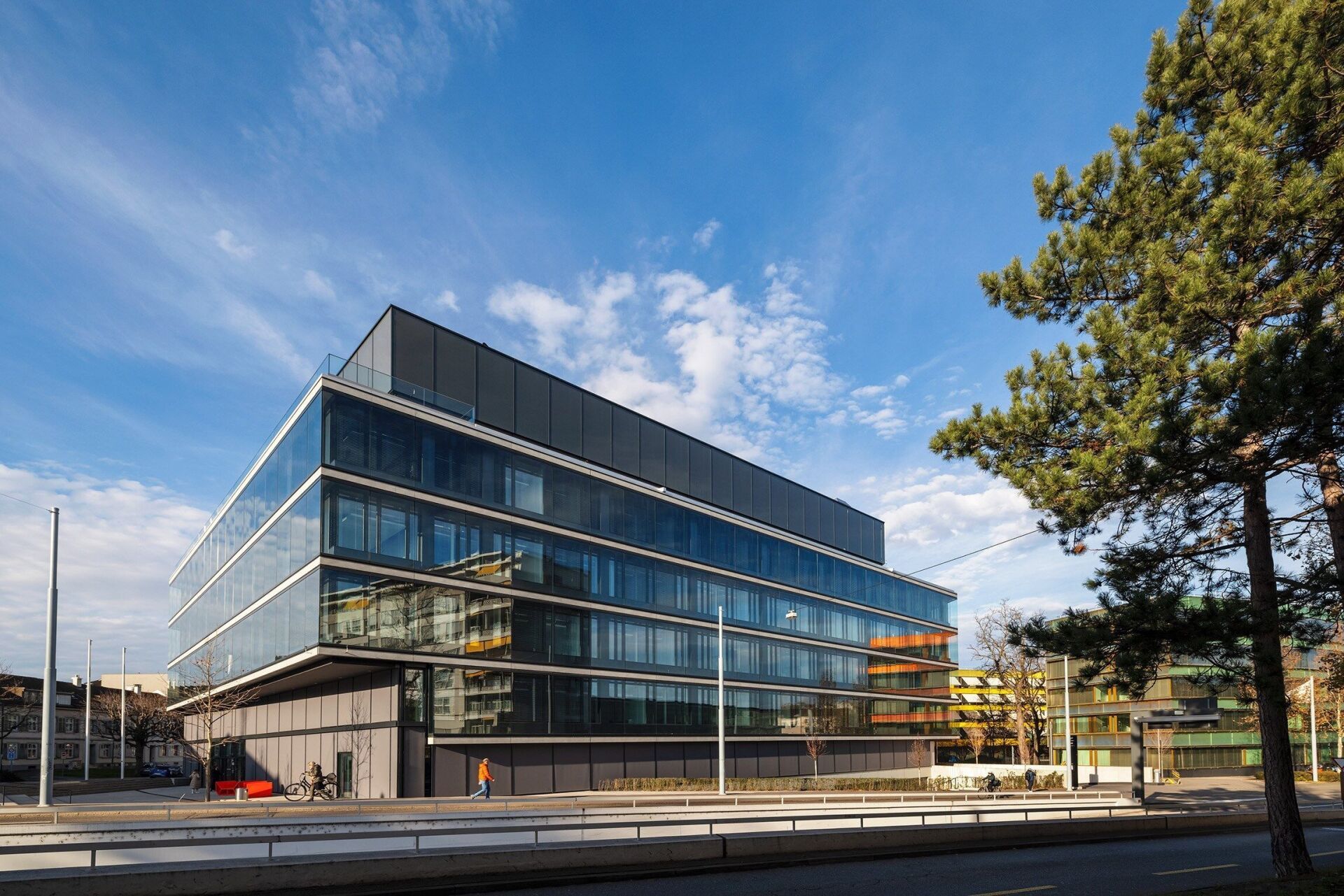 Das neue Forschungsgebäude für das Departement für Biosysteme der ETH Zürich in Basel ist eröffnet worden. | ©: ETH Zürich / Alessandro Della Bella Das neue Forschungsgebäude für das Departement für Biosysteme der ETH Zürich in Basel ist eröffnet worden. | ©: ETH Zürich / Alessandro Della Bella