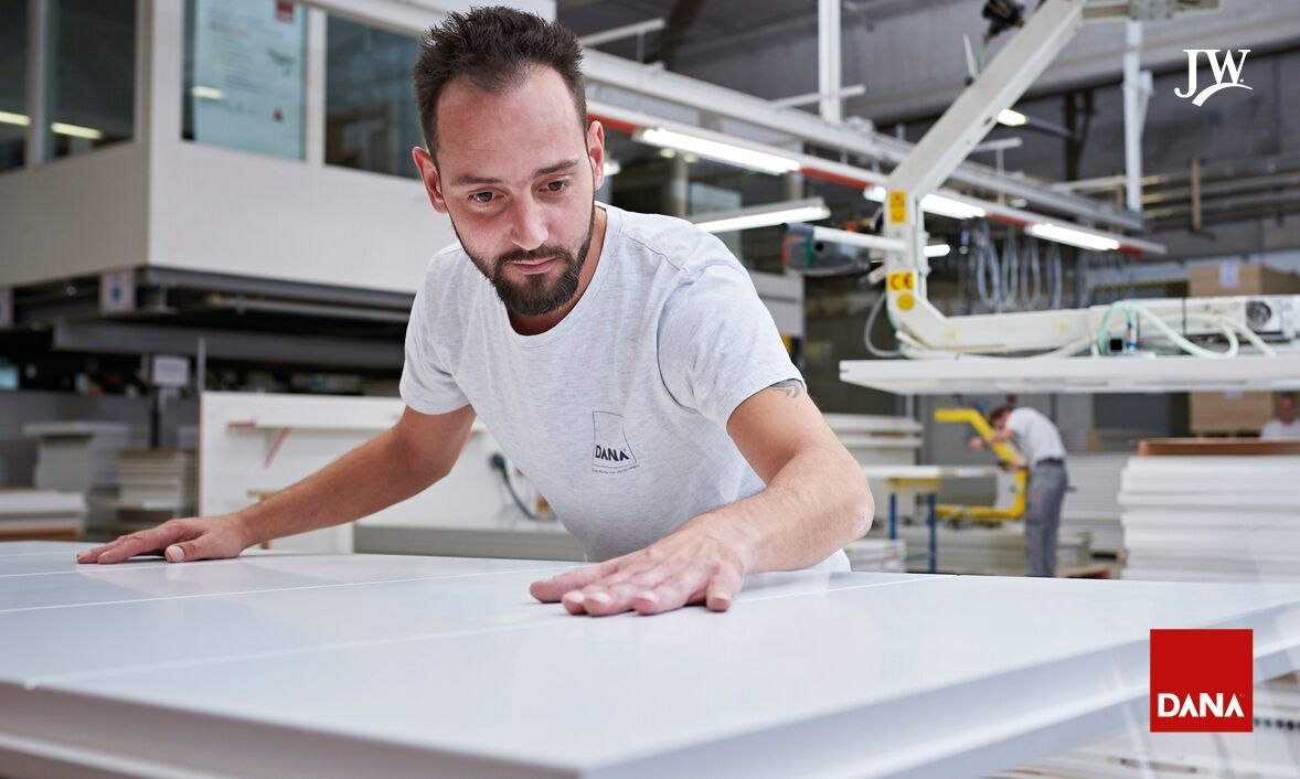 Makellose Oberfläche dank Supreme Lackierung – für ein hochwertiges Finish. | Foto: © Jeld-Wen Makellose Oberfläche dank Supreme Lackierung – für ein hochwertiges Finish.