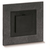 Puristische Kollektion für Lichtschalter und Steckdosen