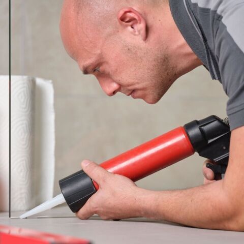 SIA Norm 271/1: Massgeschneiderte Lösungen für Duschwände