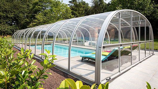 Voröka hohe Poolüberdachung, Centro AG Schwimmbadtechnik Voröka hohe Poolüberdachung, Centro AG Schwimmbadtechnik