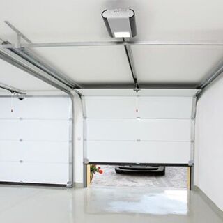 Motorisations de porte de garage avec télécommande radio