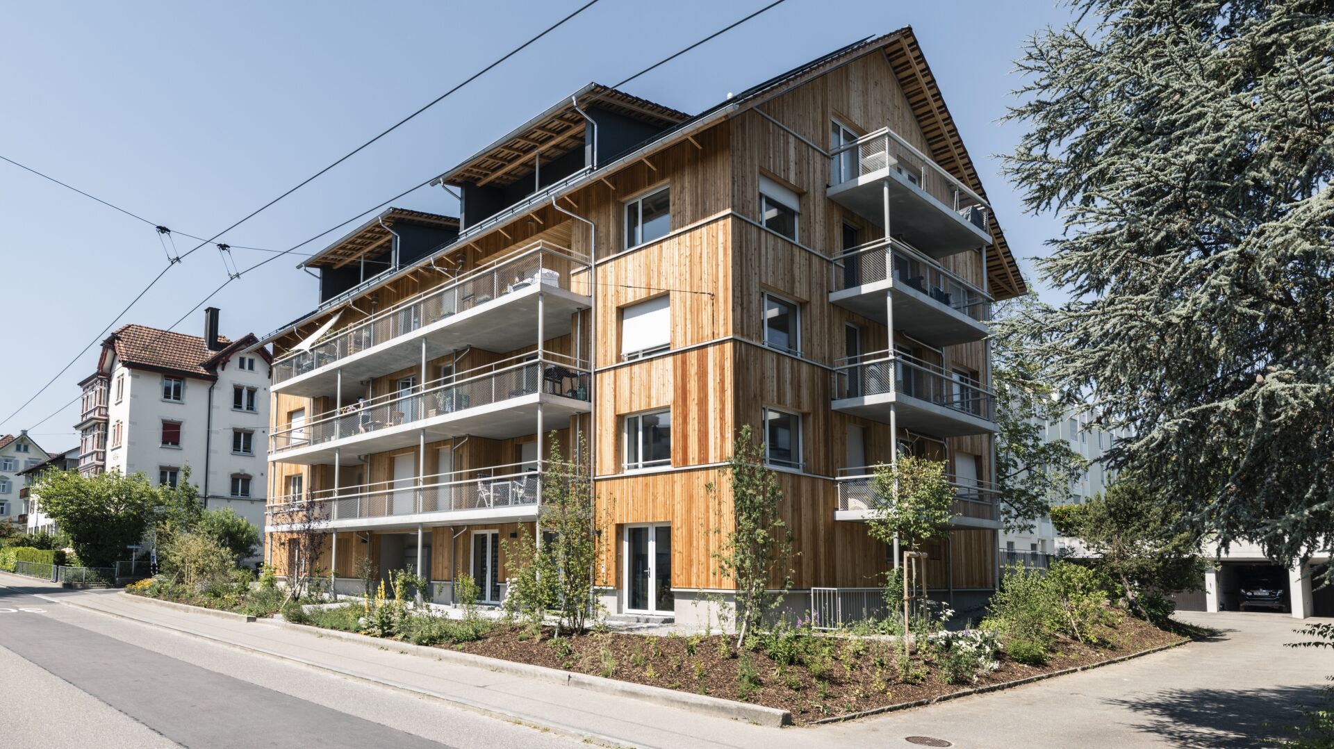 La nouvelle enveloppe du bâtiment dotée de laine de pierre Flumroc a permis de réduire les besoins en énergie pour le chauffage intérieur d’environ 96 pour cent. | Photo © Flumroc AG Flumroc