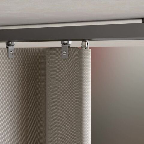 Unique et innovant – fixation des rideaux extérieurs