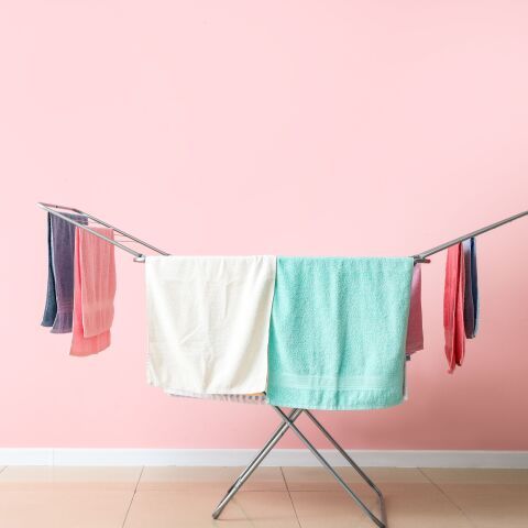 Wäschetrocknung in Innenräumen – Risiken für die Bausubstanz