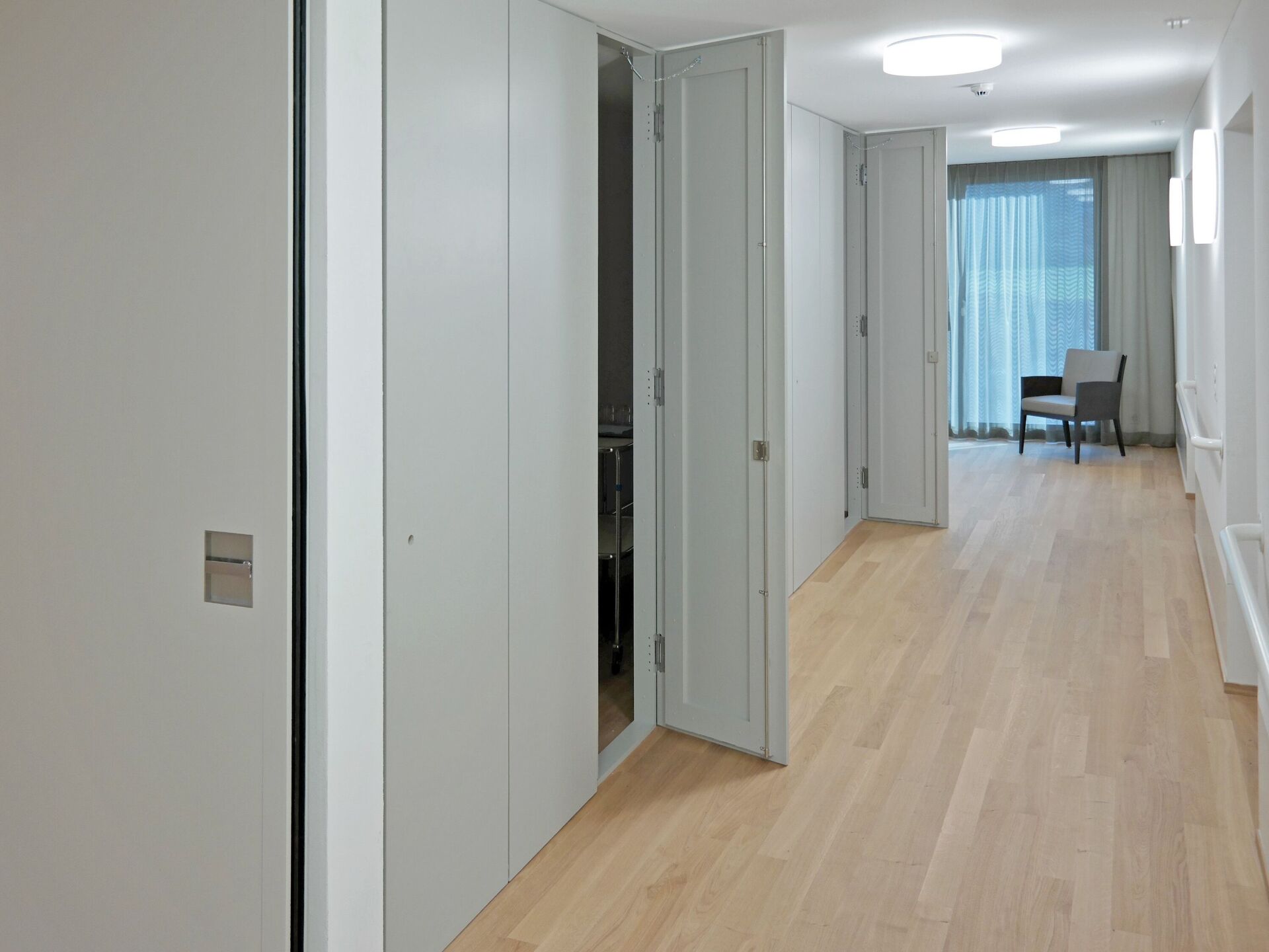 Grâce au large choix proposé, chaque porte peut être parfaitement adaptée aux différentes spécificités fonctionnelles et architecturales. | Photo © Rigips AG Grâce au large choix proposé, chaque porte peut être parfaitement adaptée aux différentes spécificités fonctionnelles et architecturales. | Photo © Rigips AG