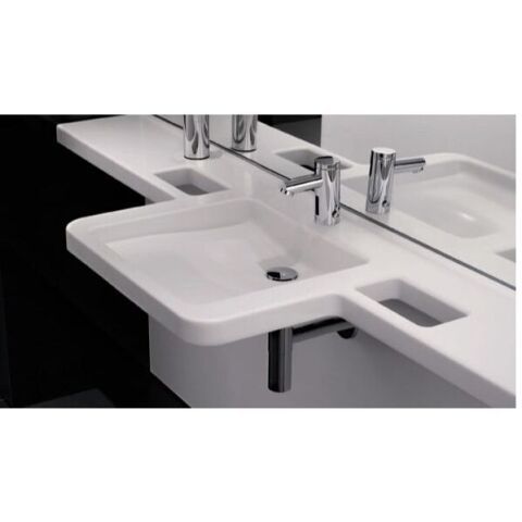 Barrierefreie Waschtische aus Mineralwerkstoff