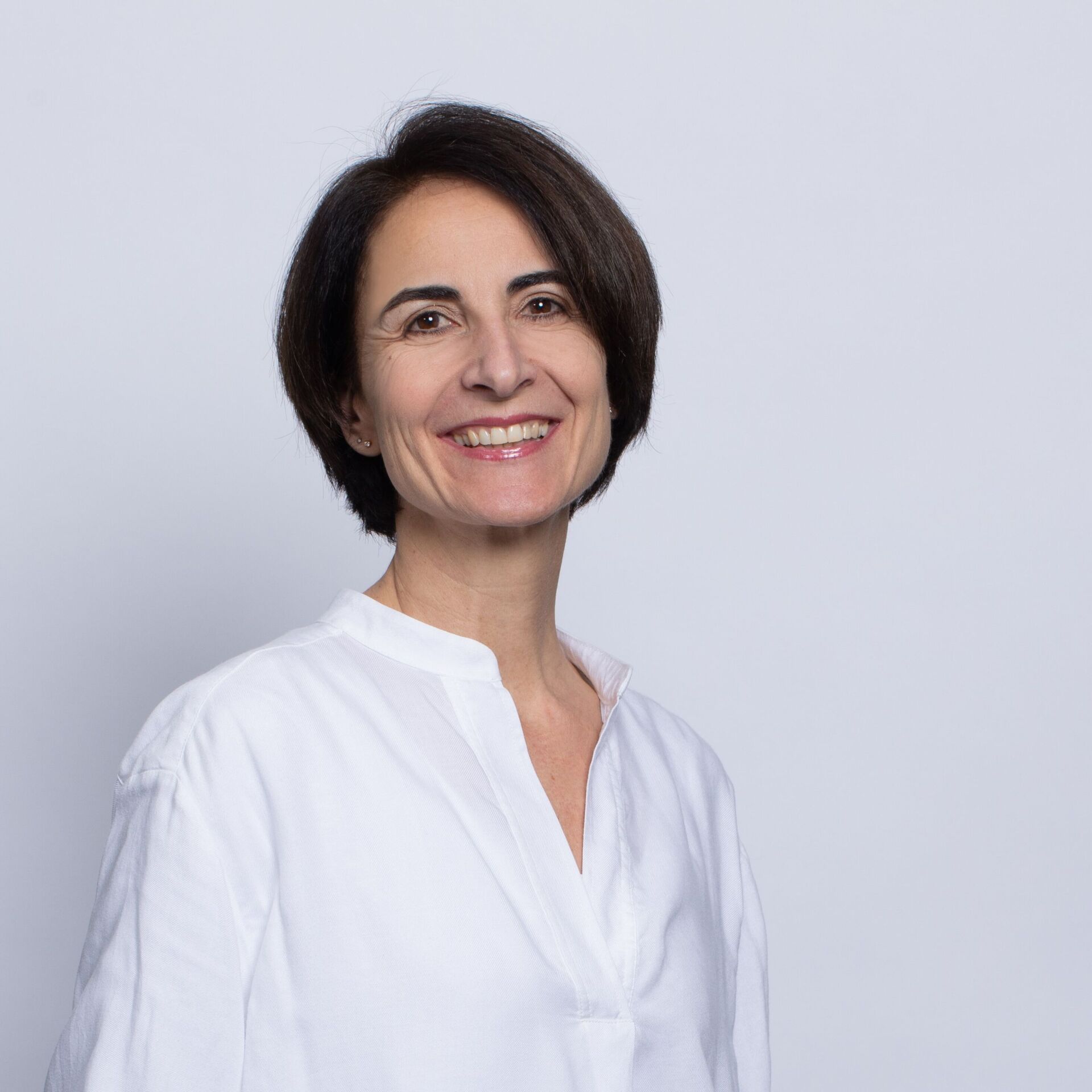 Corina Ganz est directrice de la société Ganz Baukeramik AG et dirige l’entreprise familiale depuis sept générations. Marc Bremgartner ist Fachbereichsleiter Einkauf bei der Ernst Schweizer AG