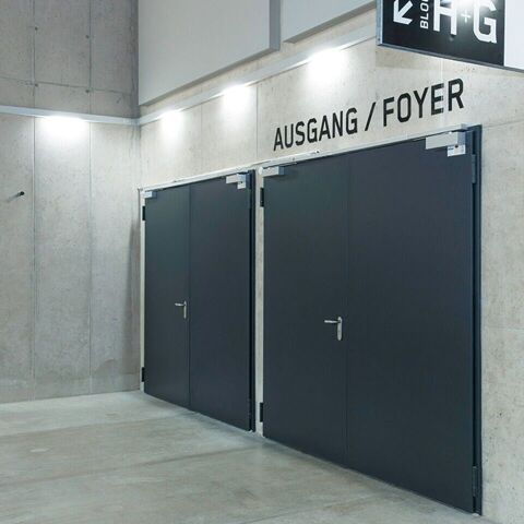 Portes battantes et huisseries