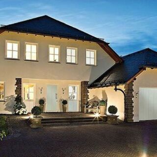 Portes de garage pivotantes