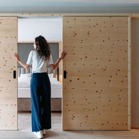 Suites avec meubles de séparation à isolation phonique