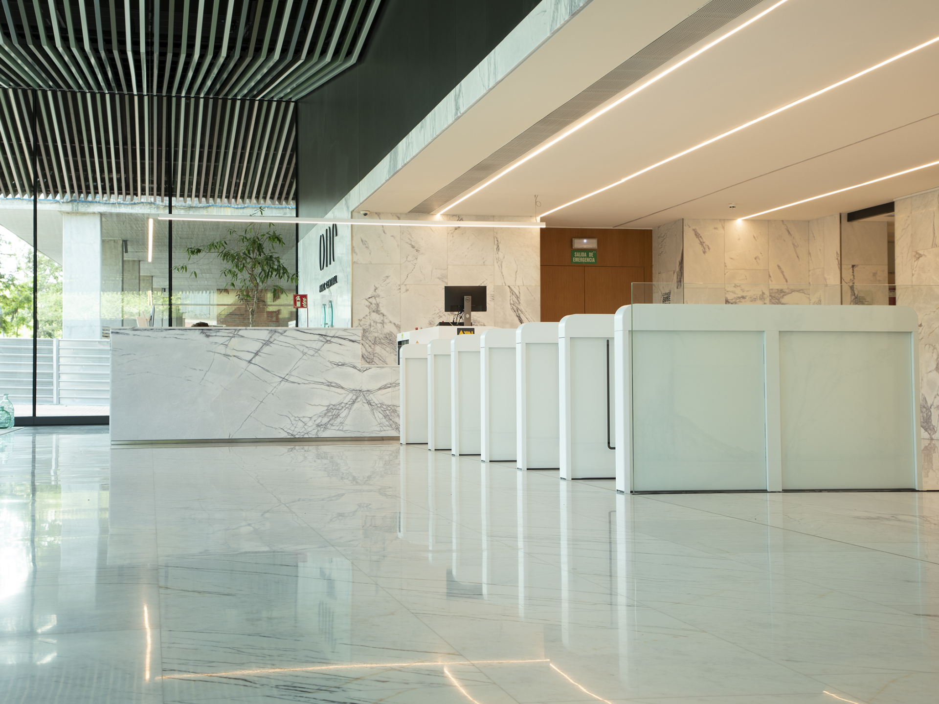 Beim Eintreten in das Gebäude sorgt das offene Design für echte WOW-Effekte. Beim Eintreten in das Gebäude sorgt das offene Design für echte WOW-Effekte.