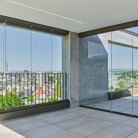 Une meilleure qualité de vie grâce aux vitrages de balcon