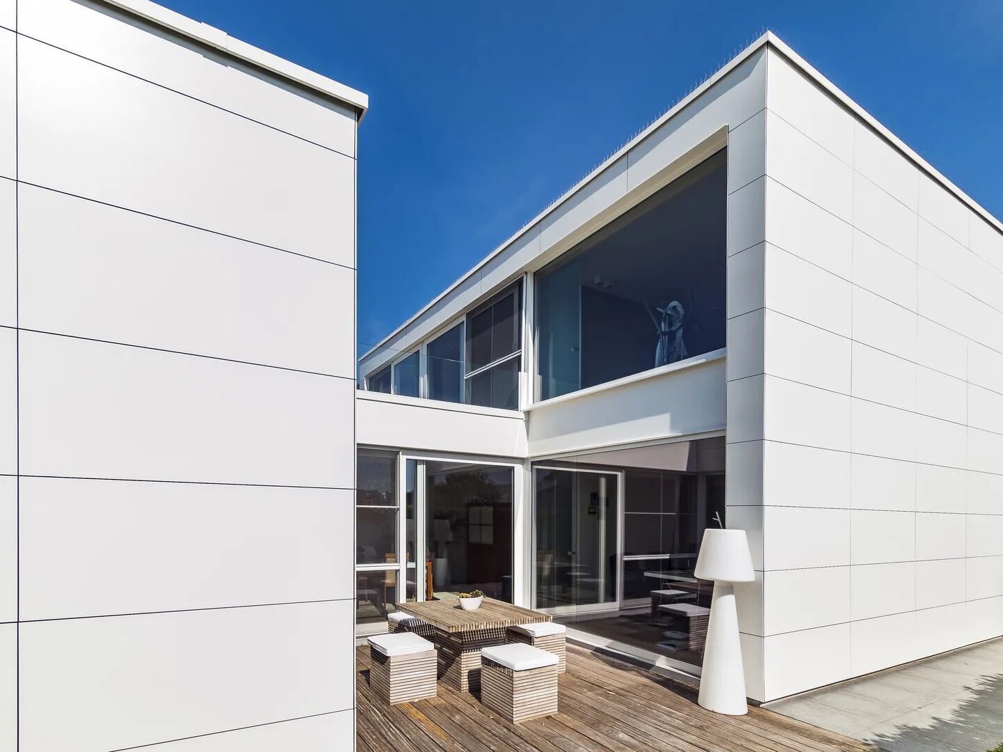 Rockpanel Fassadenplatten können auf vielfältige Weise montiert werden. Rockpanel Fassadenplatten können auf vielfältige Weise montiert werden.