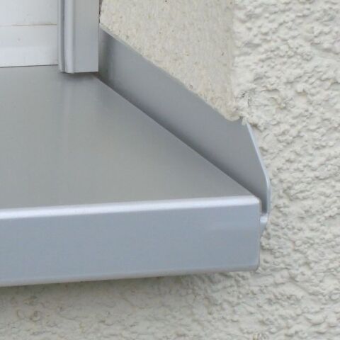 Dilatiertes Fensterbanksystem