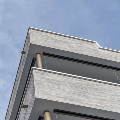 Système compact pour l'isolation thermique des façades