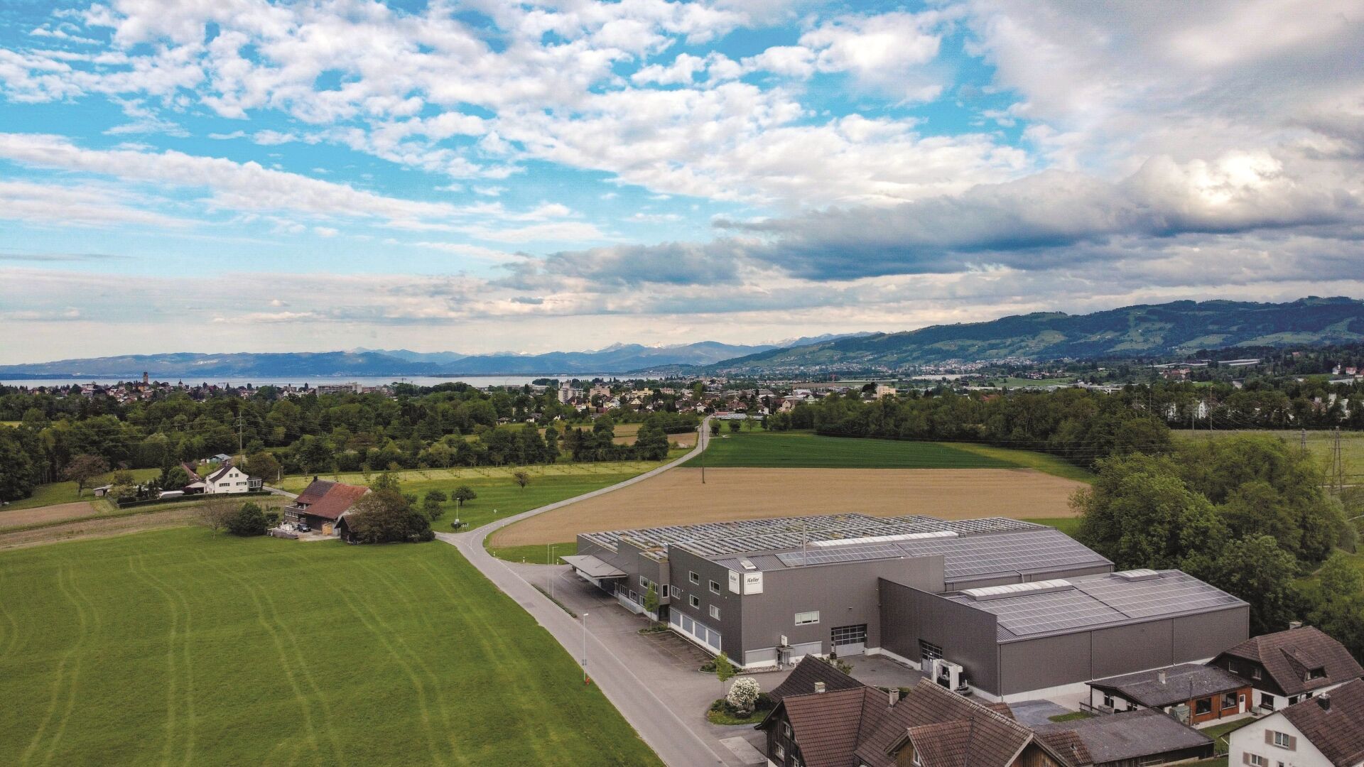 © Keller Spiegelschränke AG © Keller Spiegelschränke AG